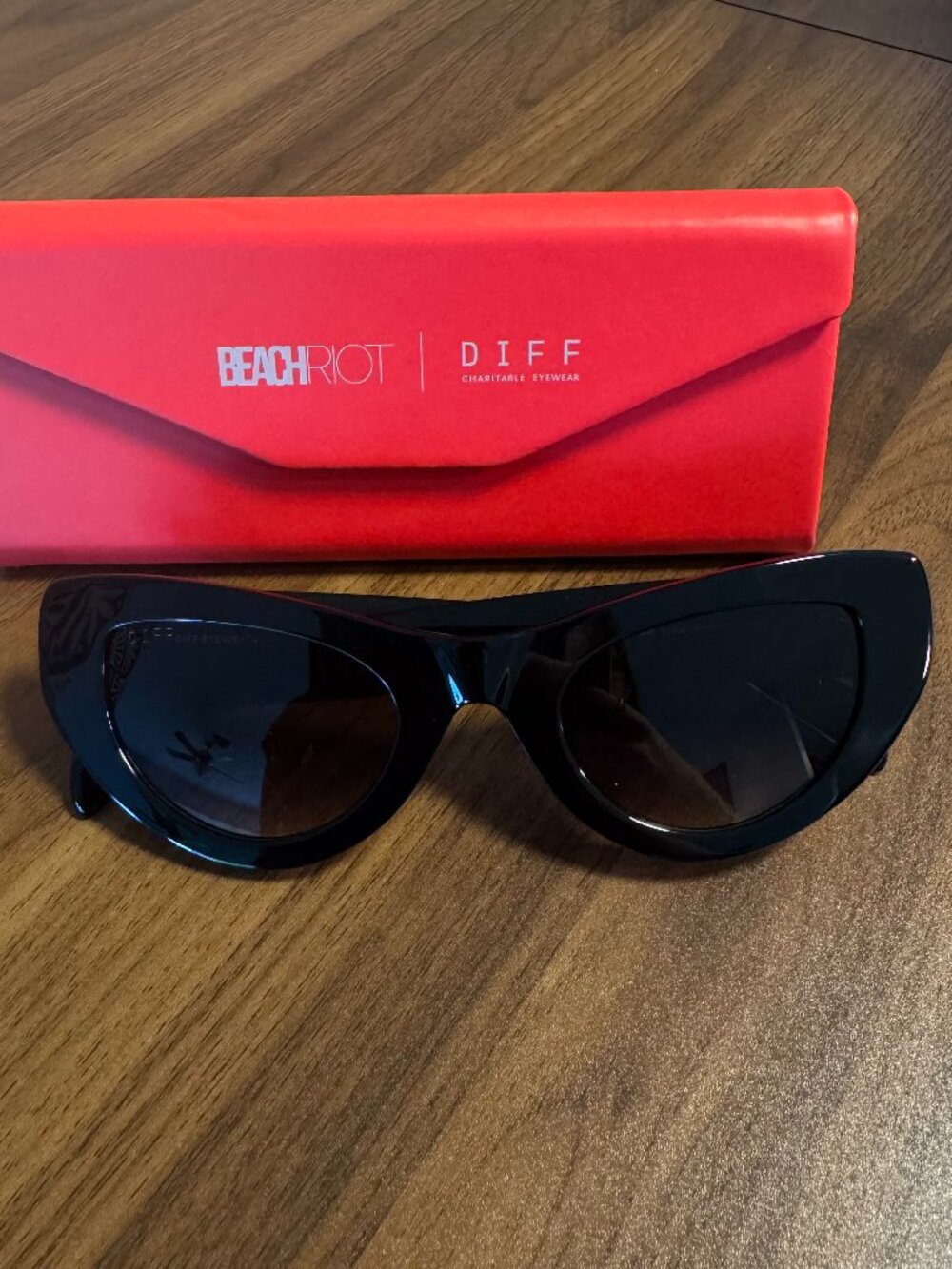 DIFF x Beach Riot "The Mesa" Sunglasses – Black/Grey Gradient